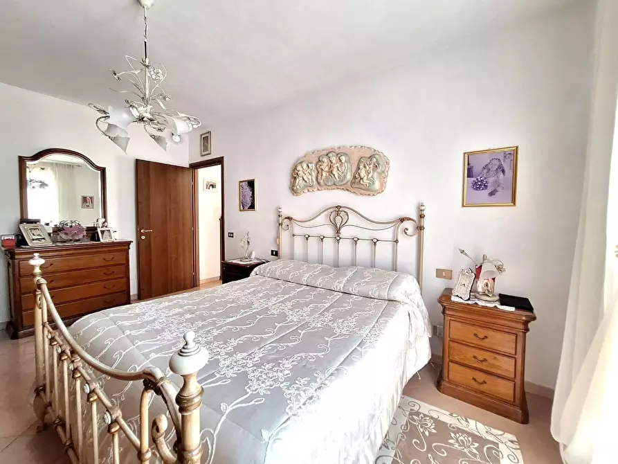 Immagine 19 di Villetta a schiera in vendita  a Calcinaia