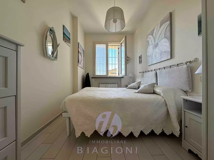 Immagine 3 di Appartamento in vendita  a Pietrasanta
