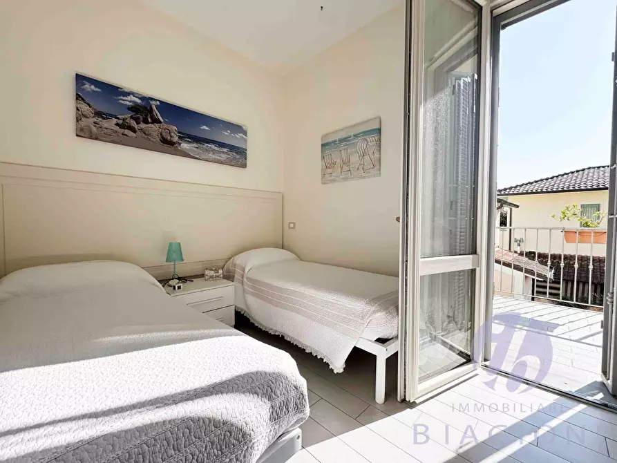 Immagine 19 di Appartamento in vendita  a Pietrasanta