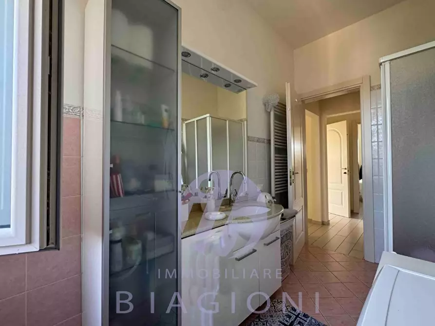 Immagine 23 di Appartamento in vendita  a Pietrasanta