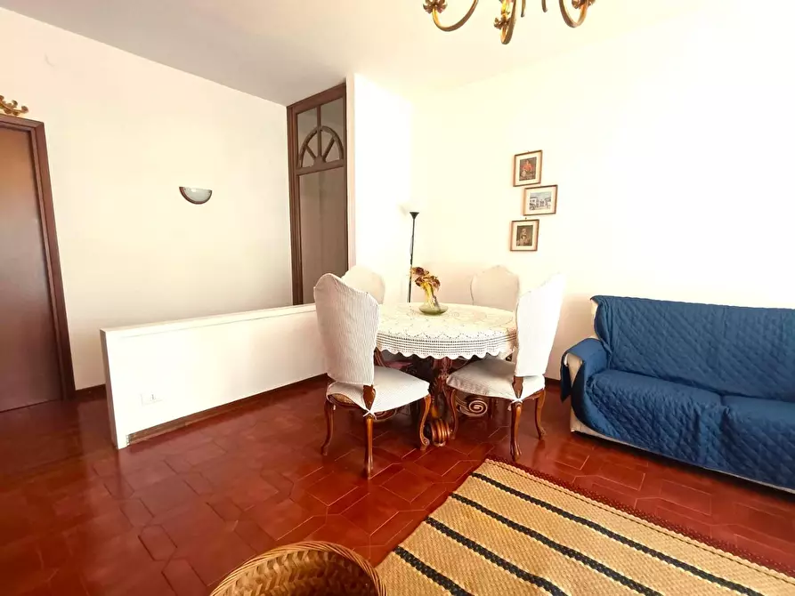 Immagine 9 di Appartamento in vendita  a Massa