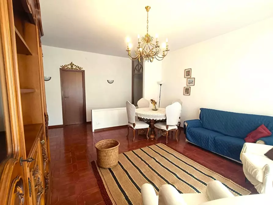 Immagine 6 di Appartamento in vendita  a Massa