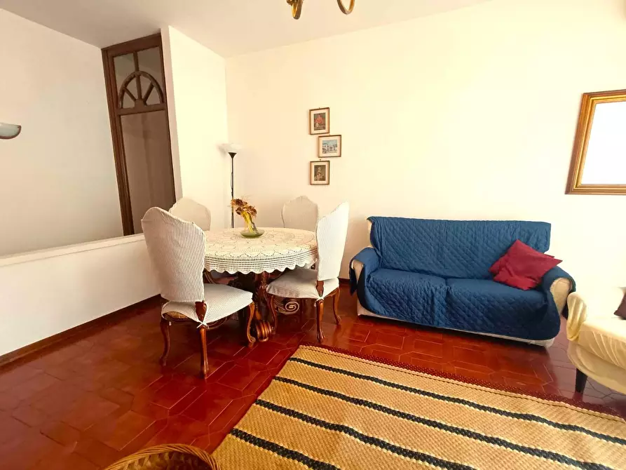 Immagine 7 di Appartamento in vendita  a Massa