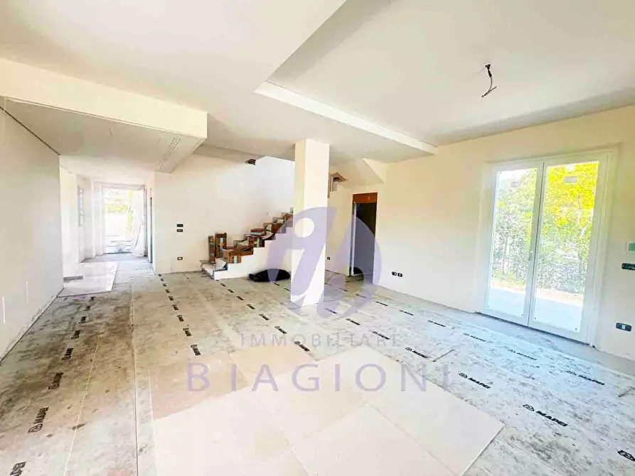 Immagine 20 di Villa in vendita  a Forte Dei Marmi