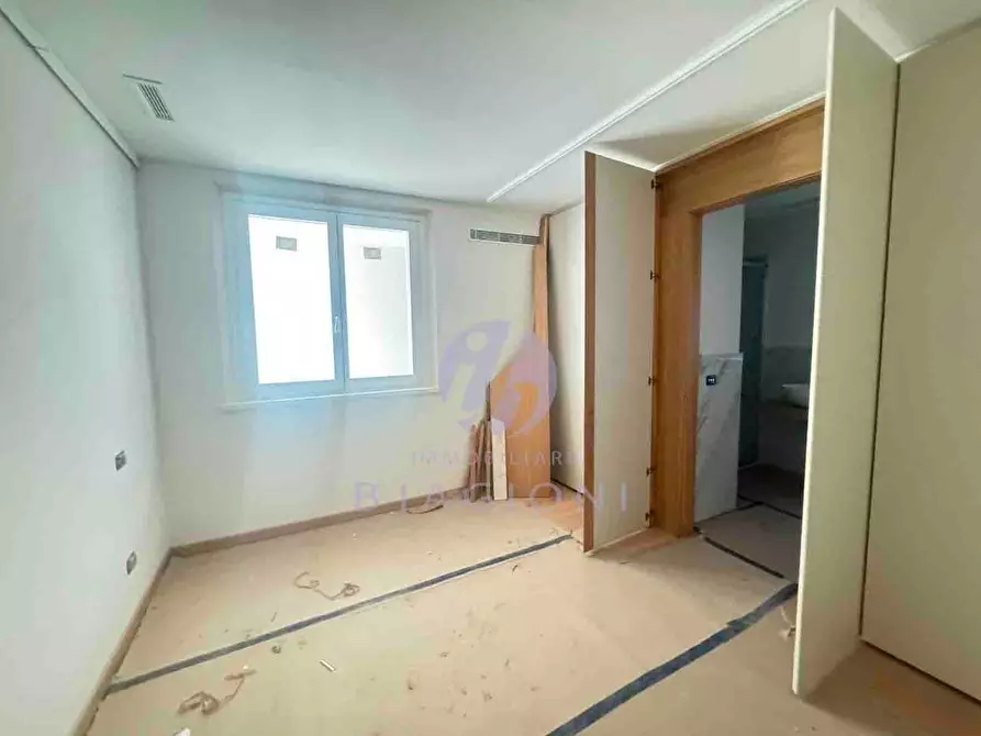 Immagine 13 di Villa in vendita  a Forte Dei Marmi