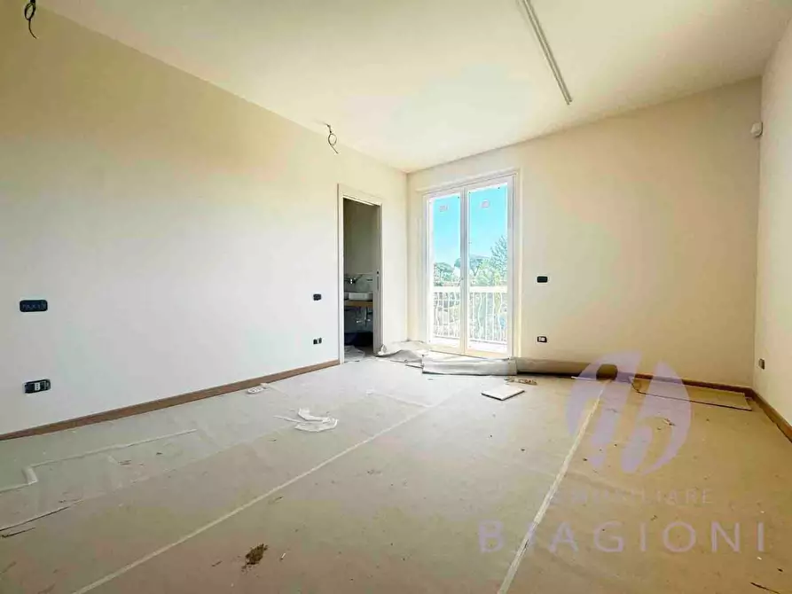 Immagine 21 di Villa in vendita  a Forte Dei Marmi