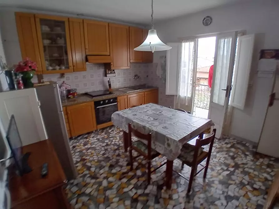 Immagine 2 di Appartamento in vendita  a Pietrasanta