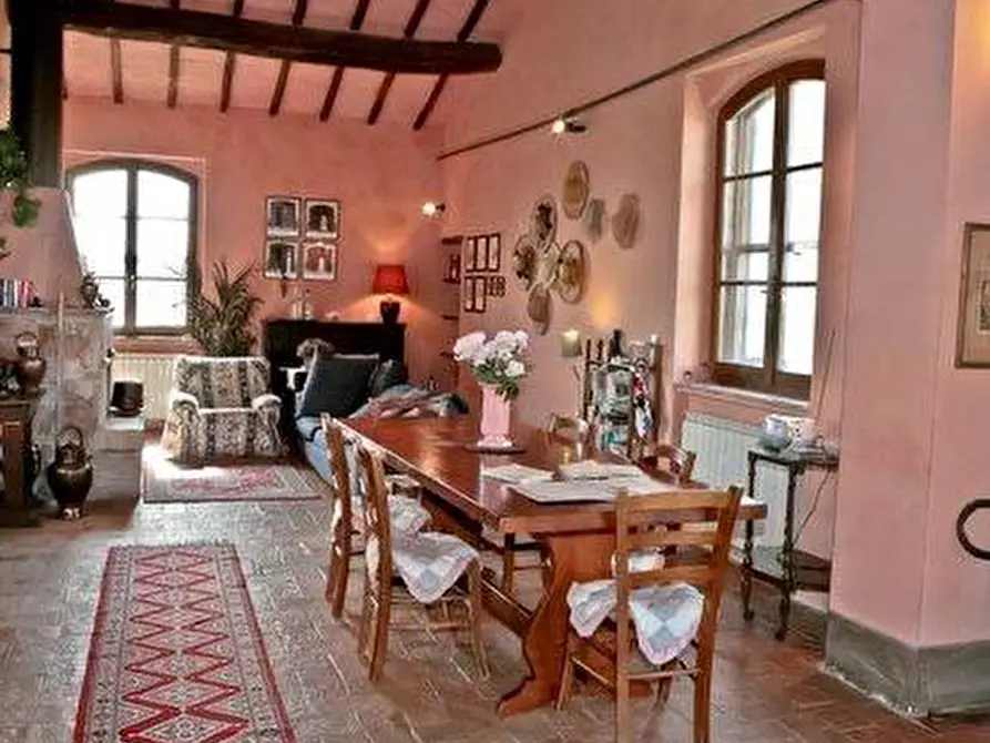 Immagine 8 di Casa colonica in vendita  a Buonconvento