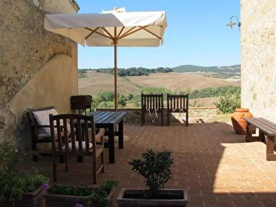 Immagine 28 di Casa colonica in vendita  a Buonconvento