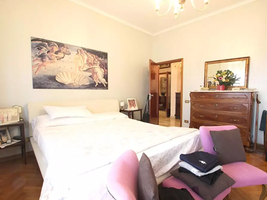 Immagine 16 di Appartamento in vendita  a Siena