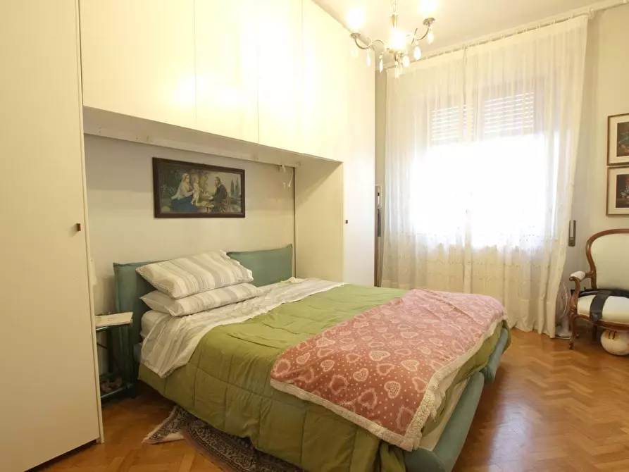 Immagine 10 di Appartamento in vendita  a Siena