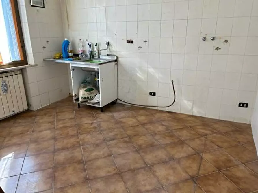 Immagine 2 di Appartamento in vendita  a Siena