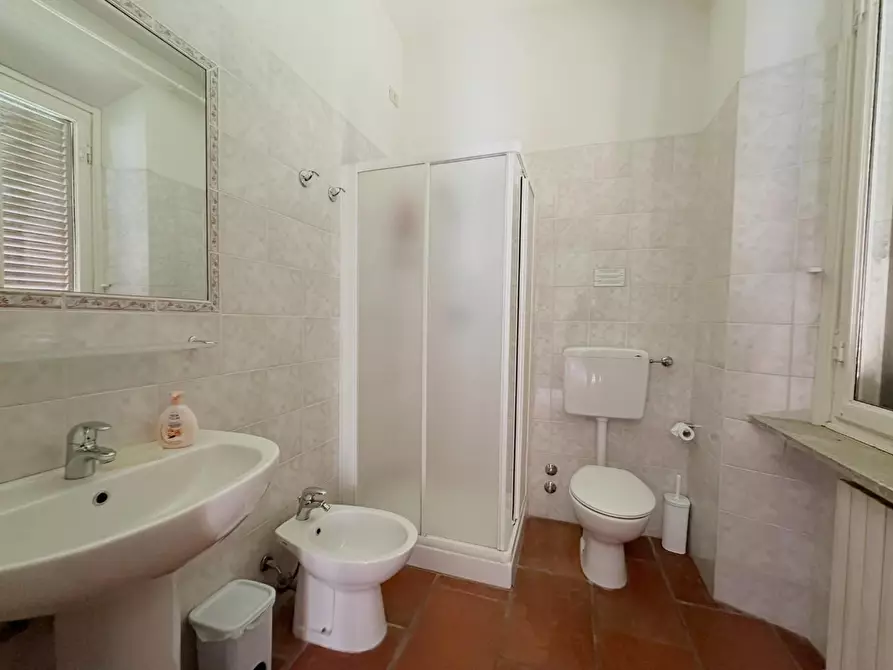 Immagine 8 di Villa in vendita  a Lucca