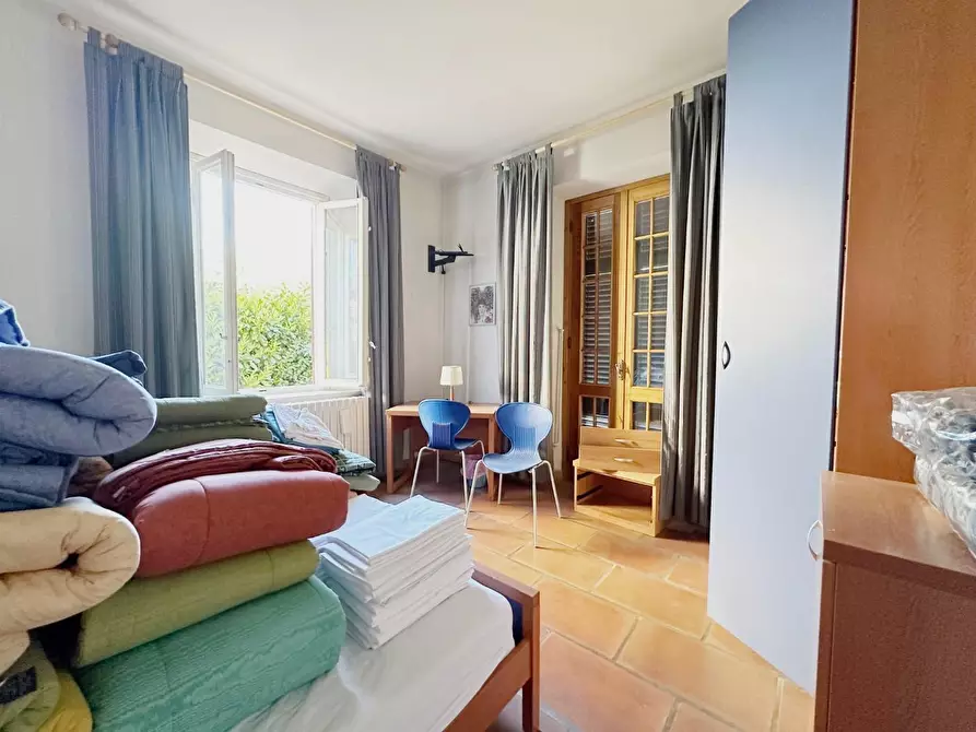 Immagine 6 di Villa in vendita  a Lucca
