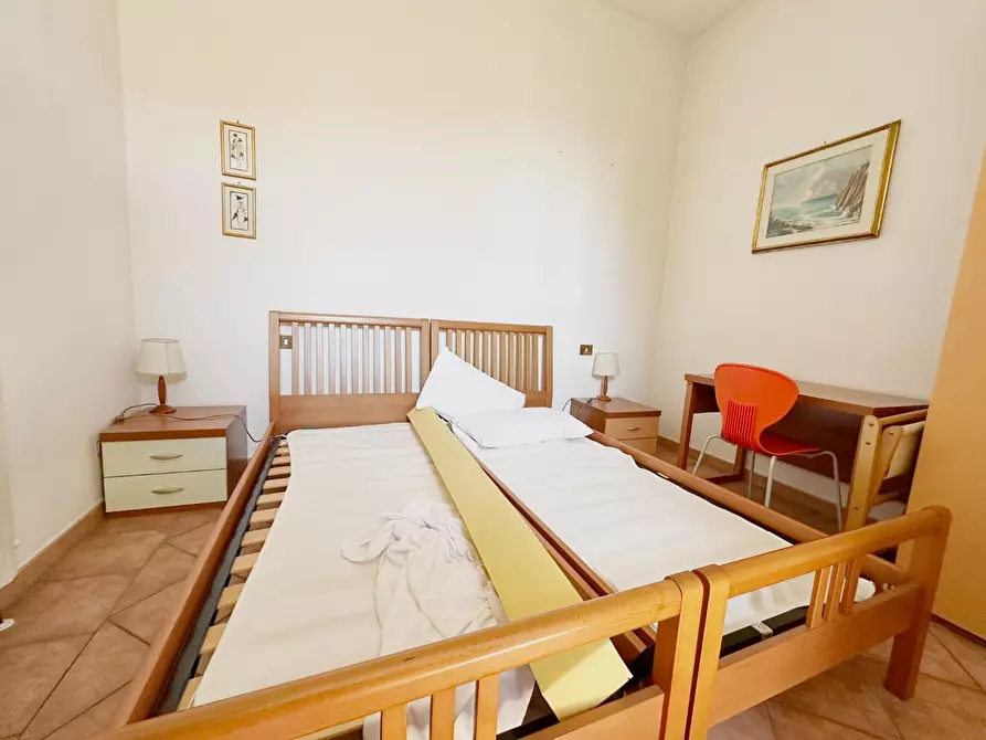 Immagine 11 di Villa in vendita  a Lucca