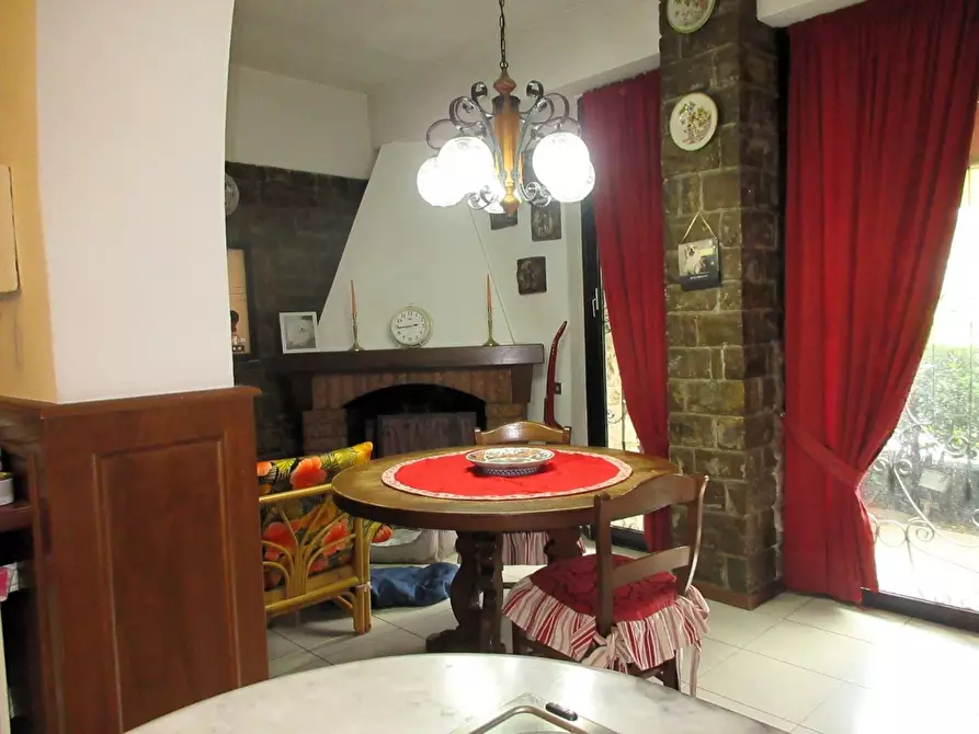 Immagine 14 di Villa in vendita  a Vinci