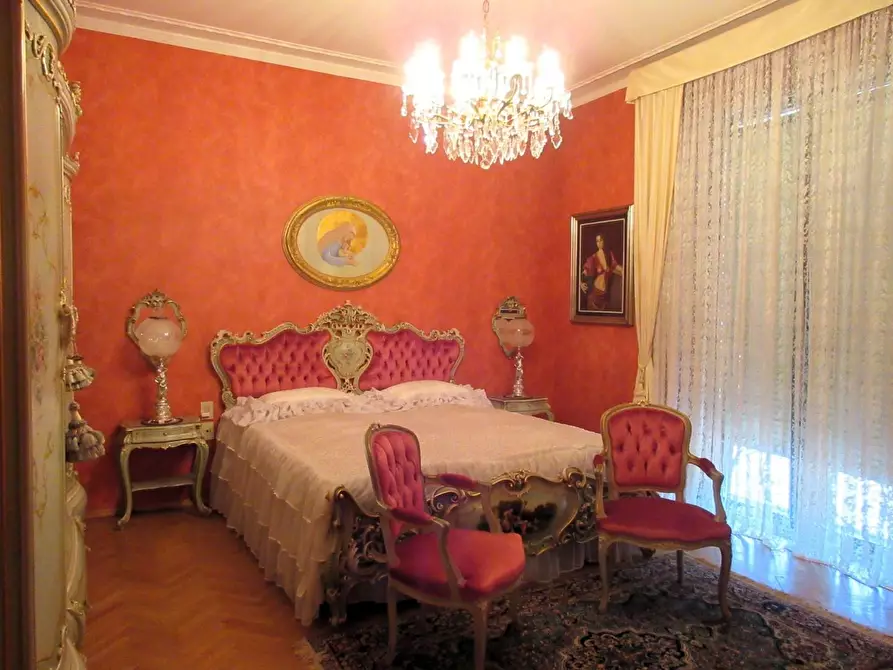 Immagine 11 di Villa in vendita  a Vinci