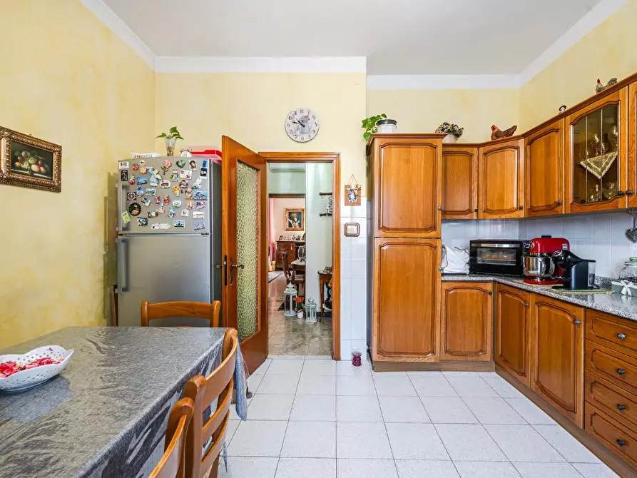 Immagine 9 di Appartamento in vendita  a Reggio Nell'emilia