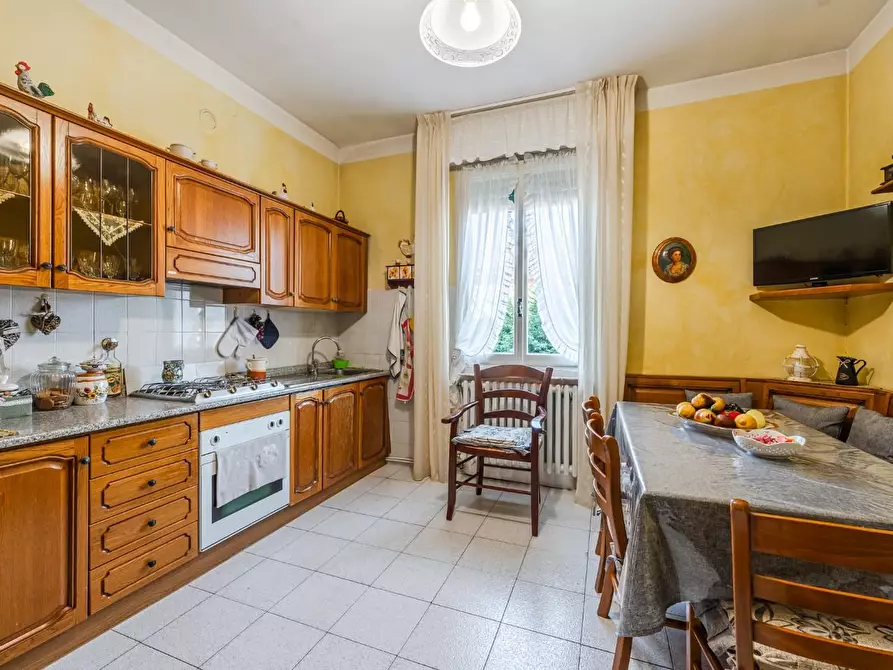 Immagine 7 di Appartamento in vendita  a Reggio Nell'emilia