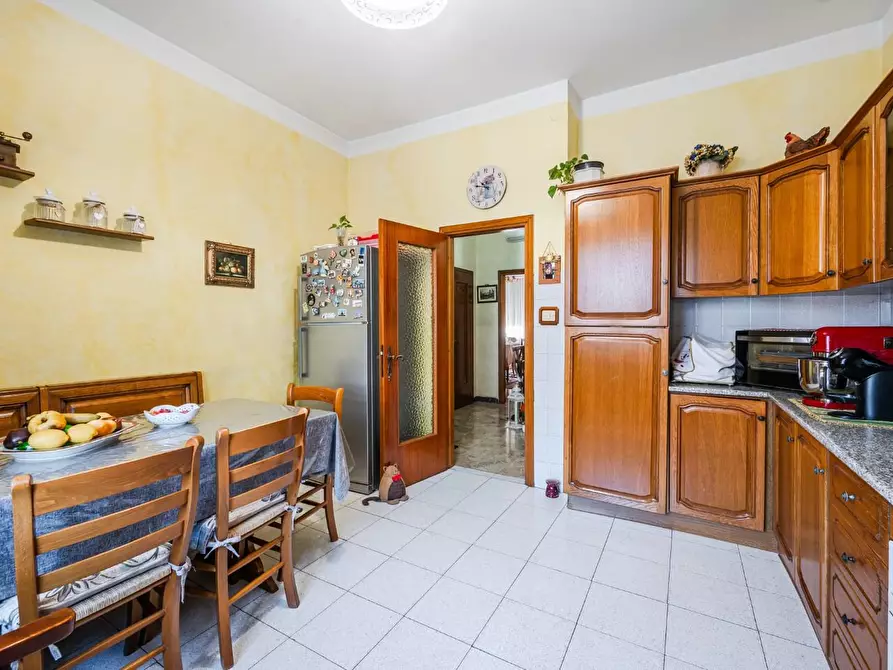 Immagine 8 di Appartamento in vendita  a Reggio Nell'emilia