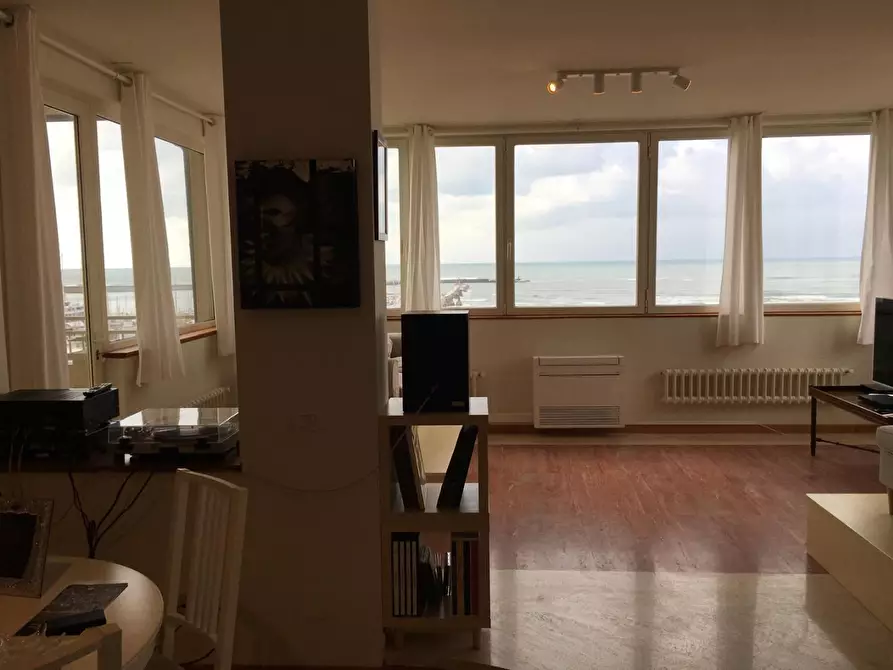 Immagine 24 di Appartamento in vendita  a Viareggio