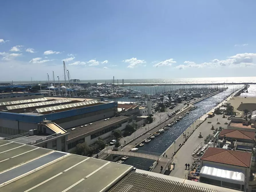 Immagine 23 di Appartamento in vendita  a Viareggio
