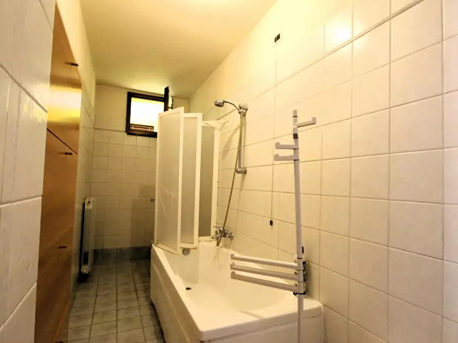 Immagine 14 di Appartamento in vendita  a Capannori