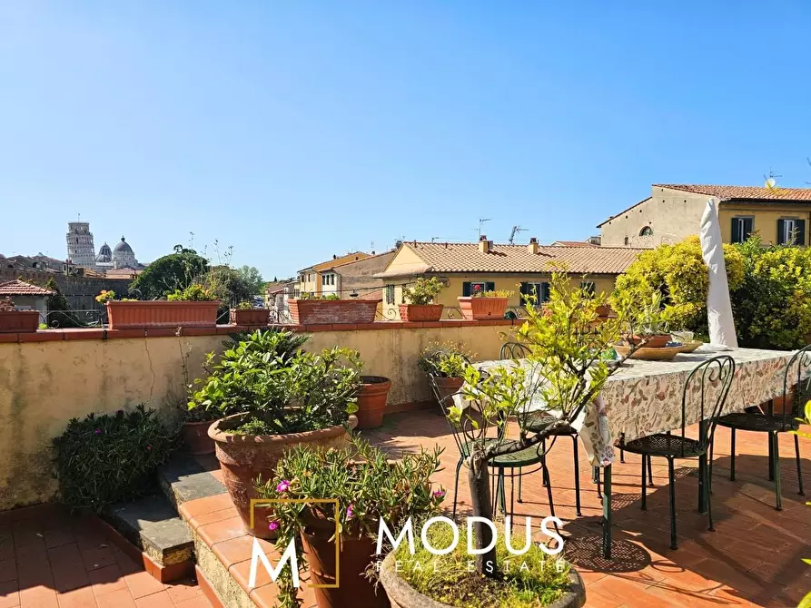 Immagine 14 di Villa in vendita  a Pisa