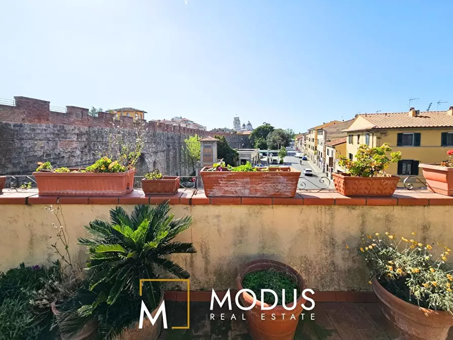 Immagine 10 di Villa in vendita  a Pisa