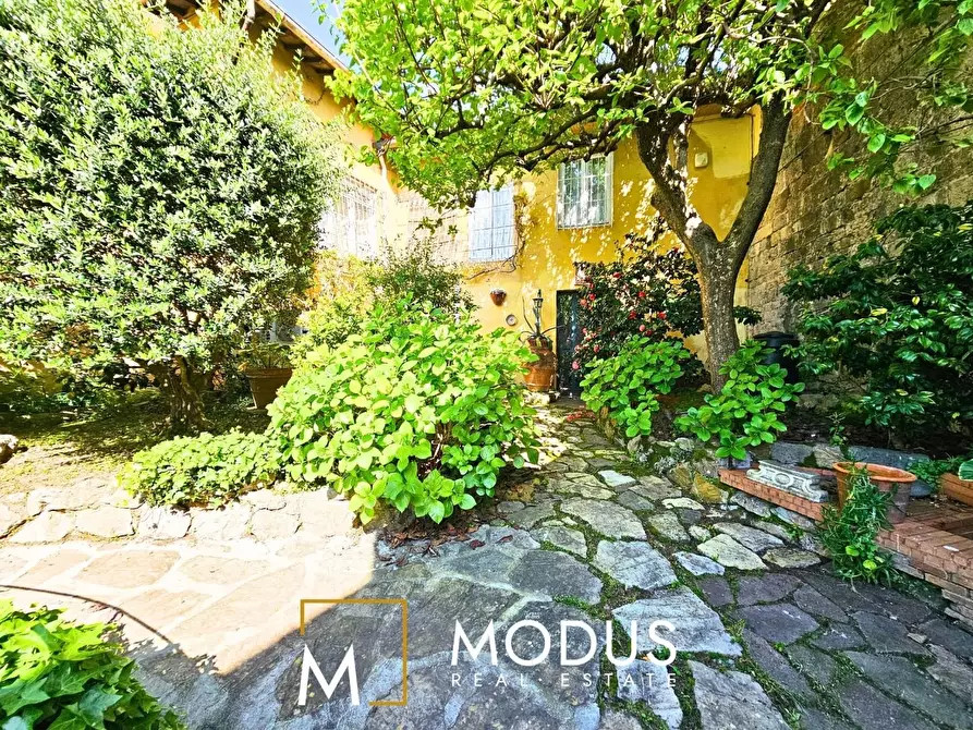 Immagine 5 di Villa in vendita  a Pisa