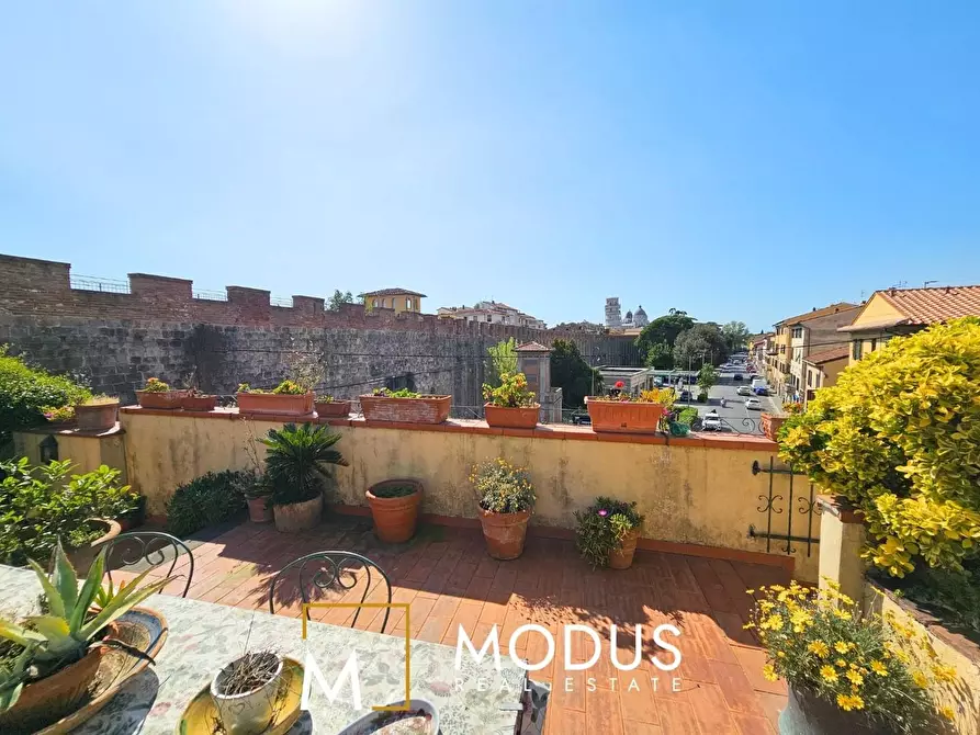 Immagine 12 di Villa in vendita  a Pisa