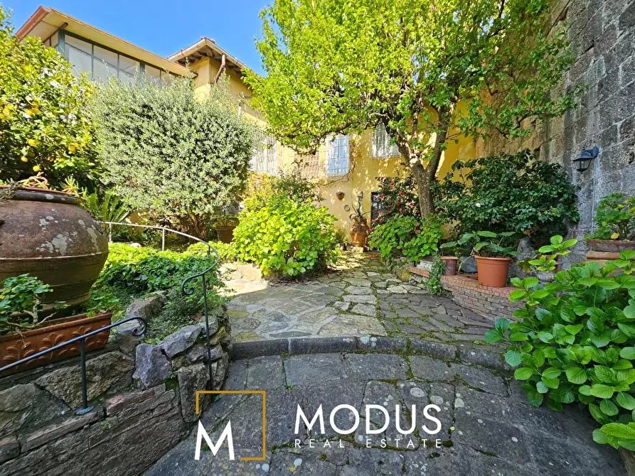 Immagine 2 di Villa in vendita  a Pisa