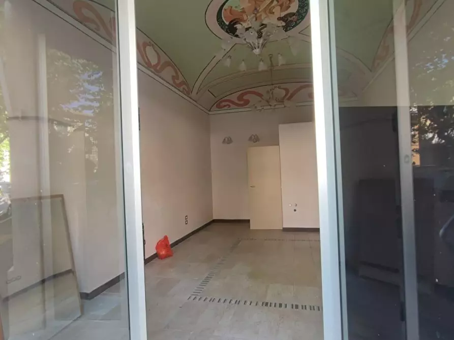 Immagine 1 di Locale commerciale in affitto  a Grosseto