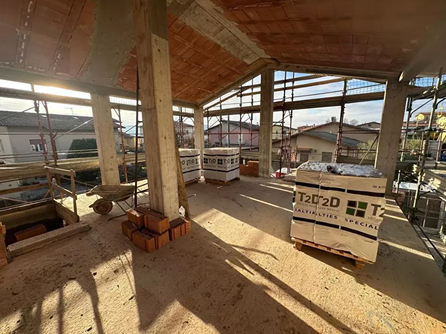 Immagine 20 di Casa trifamiliare in vendita  a Castelnuovo Magra