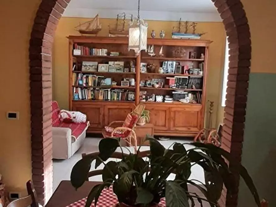 Immagine 9 di Appartamento in vendita  a Rosignano Marittimo