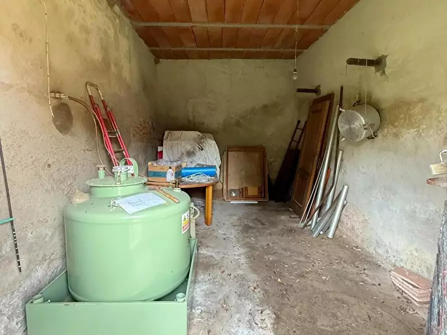 Immagine 39 di Casa colonica in vendita  a Casciana Terme Lari