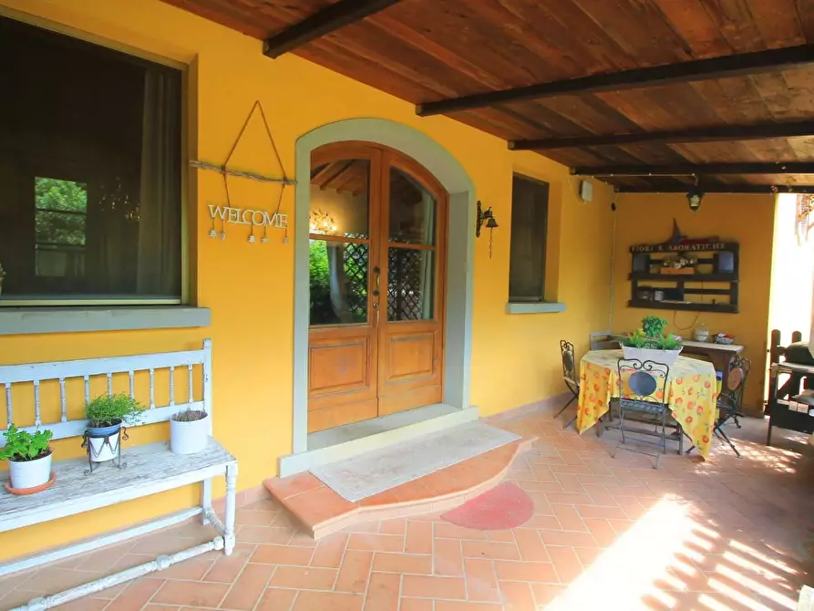 Immagine 4 di Casa colonica in vendita  a Vinci