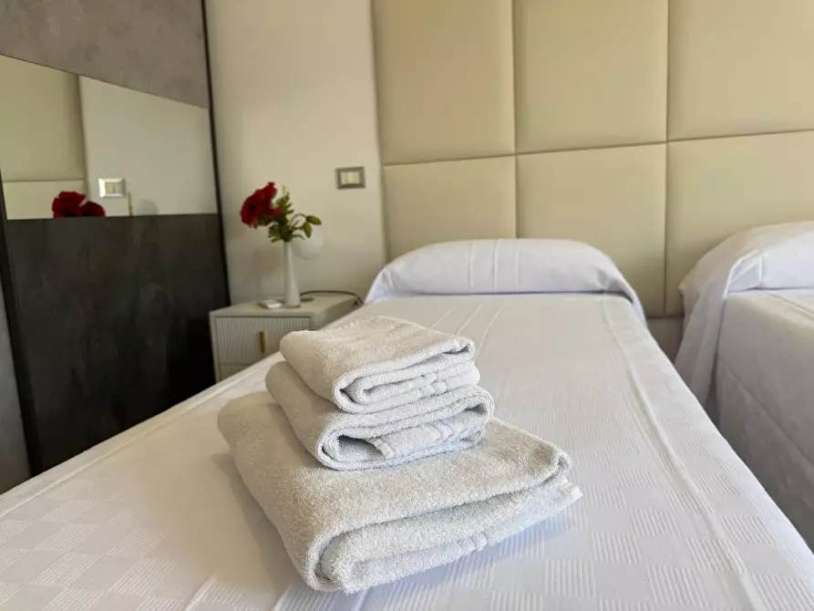 Immagine 9 di Appartamento in vendita  a Viareggio