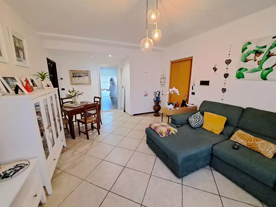 Immagine 3 di Appartamento in vendita  a Rosignano Marittimo