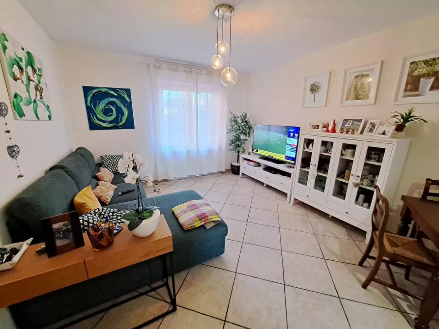 Immagine 2 di Appartamento in vendita  a Rosignano Marittimo