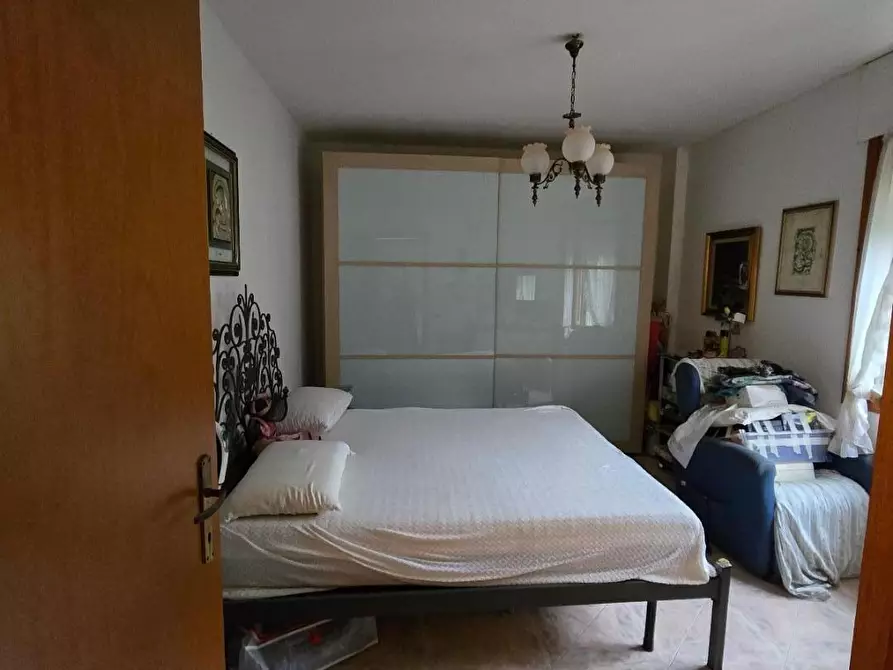 Immagine 6 di Appartamento in vendita  a Massa