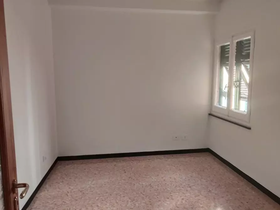 Immagine 5 di Ufficio in affitto  a Chiavari