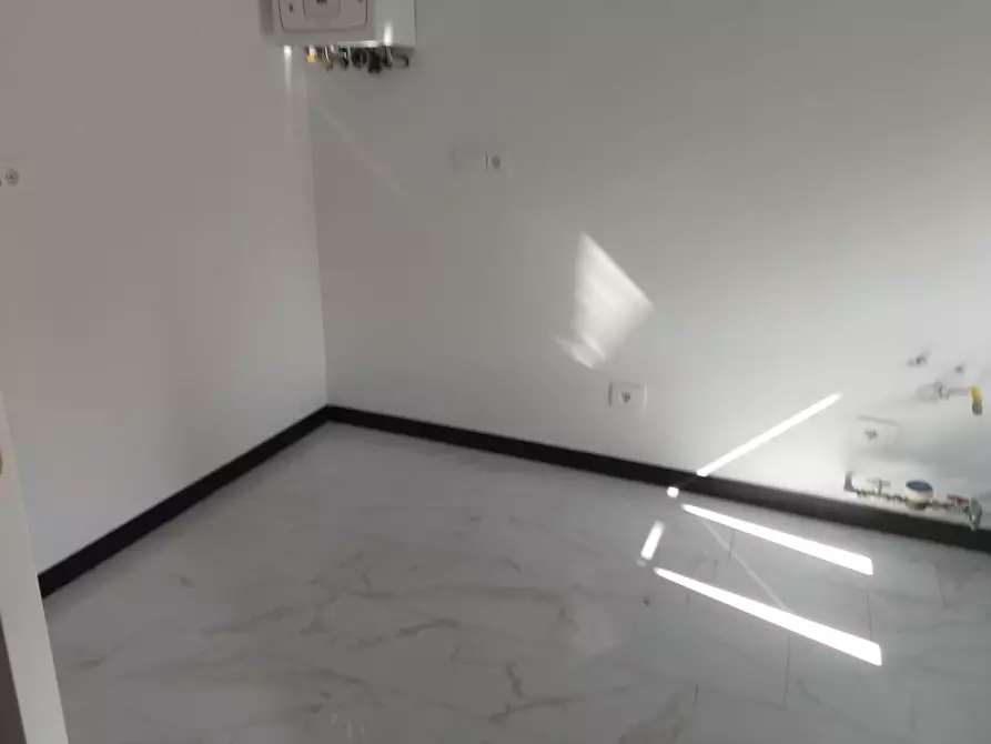 Immagine 2 di Ufficio in affitto  a Chiavari