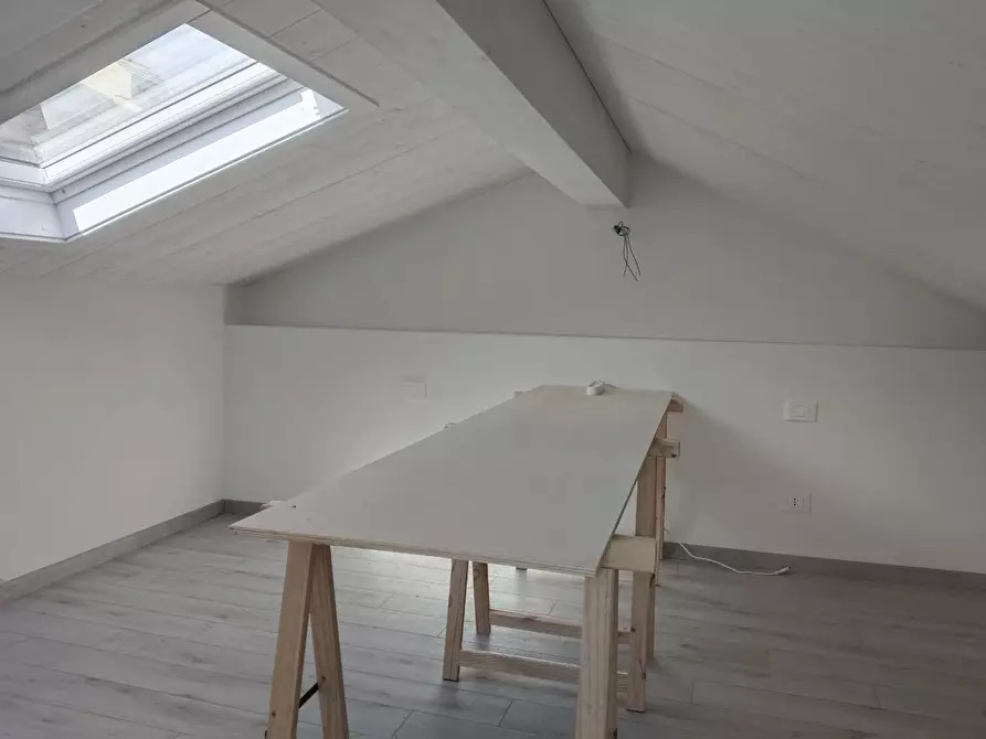 Immagine 14 di Ufficio in affitto  a Chiavari