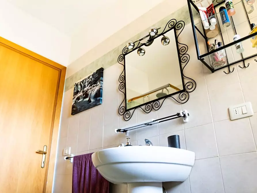 Immagine 7 di Appartamento in vendita  a Rosignano Marittimo