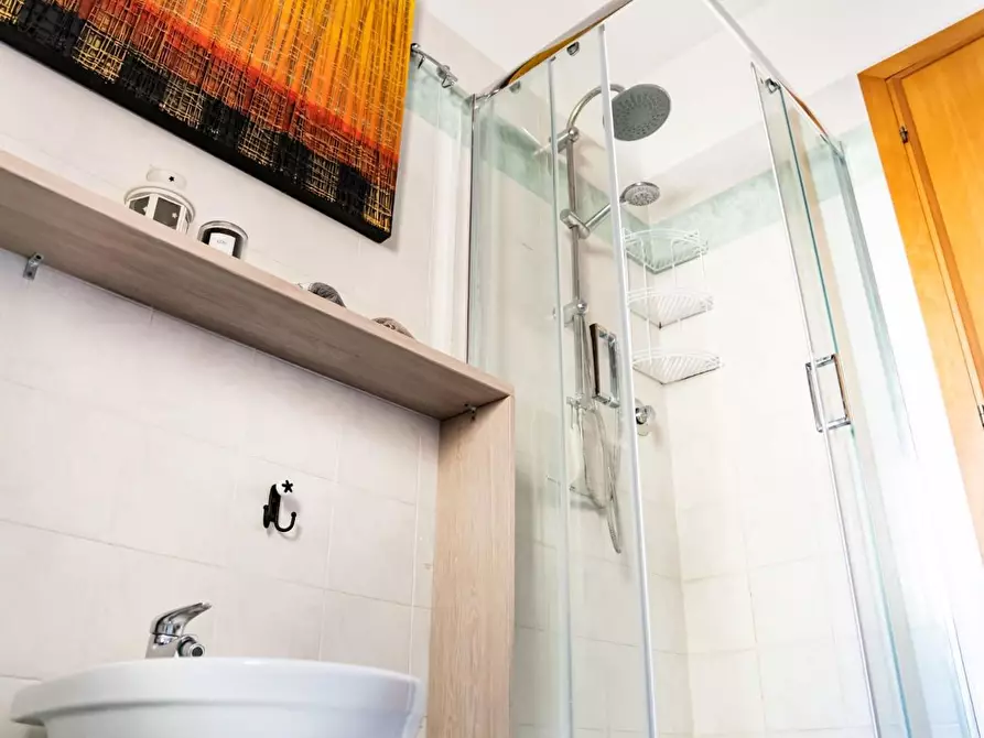 Immagine 8 di Appartamento in vendita  a Rosignano Marittimo