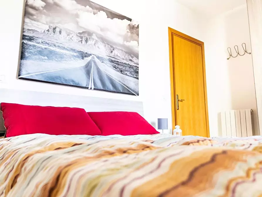 Immagine 5 di Appartamento in vendita  a Rosignano Marittimo