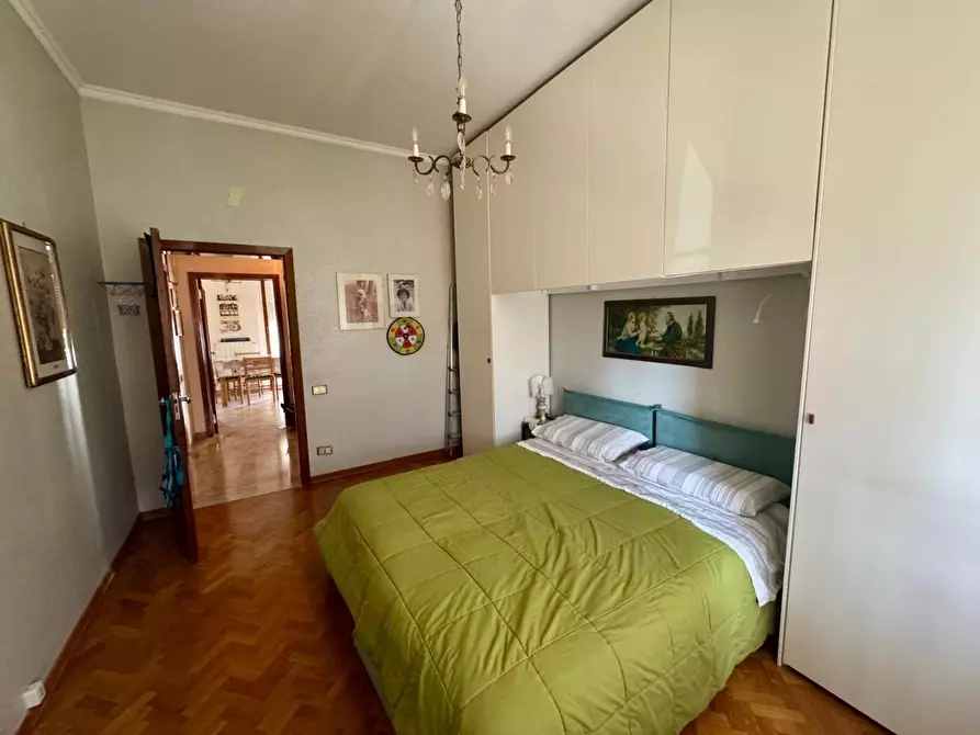 Immagine 27 di Appartamento in vendita  a Siena