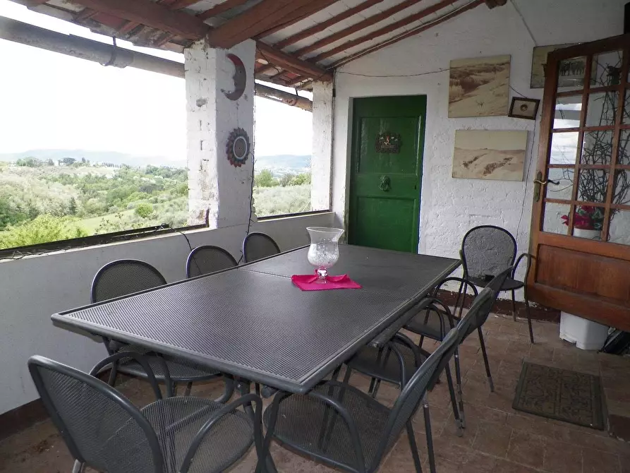 Immagine 1 di Casa colonica in vendita  a Siena