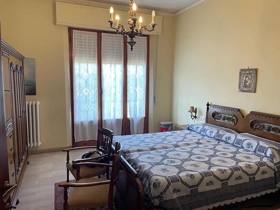 Immagine 5 di Appartamento in vendita  a Siena